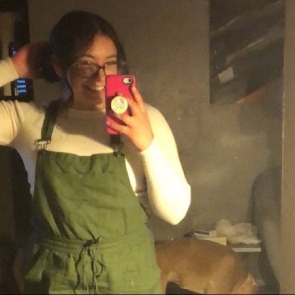 Meet your Posher, Leeann